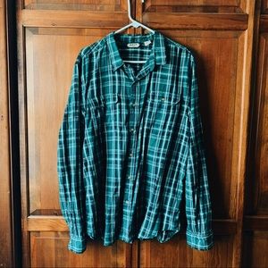 Thin & Casual Green Flannel Button Down